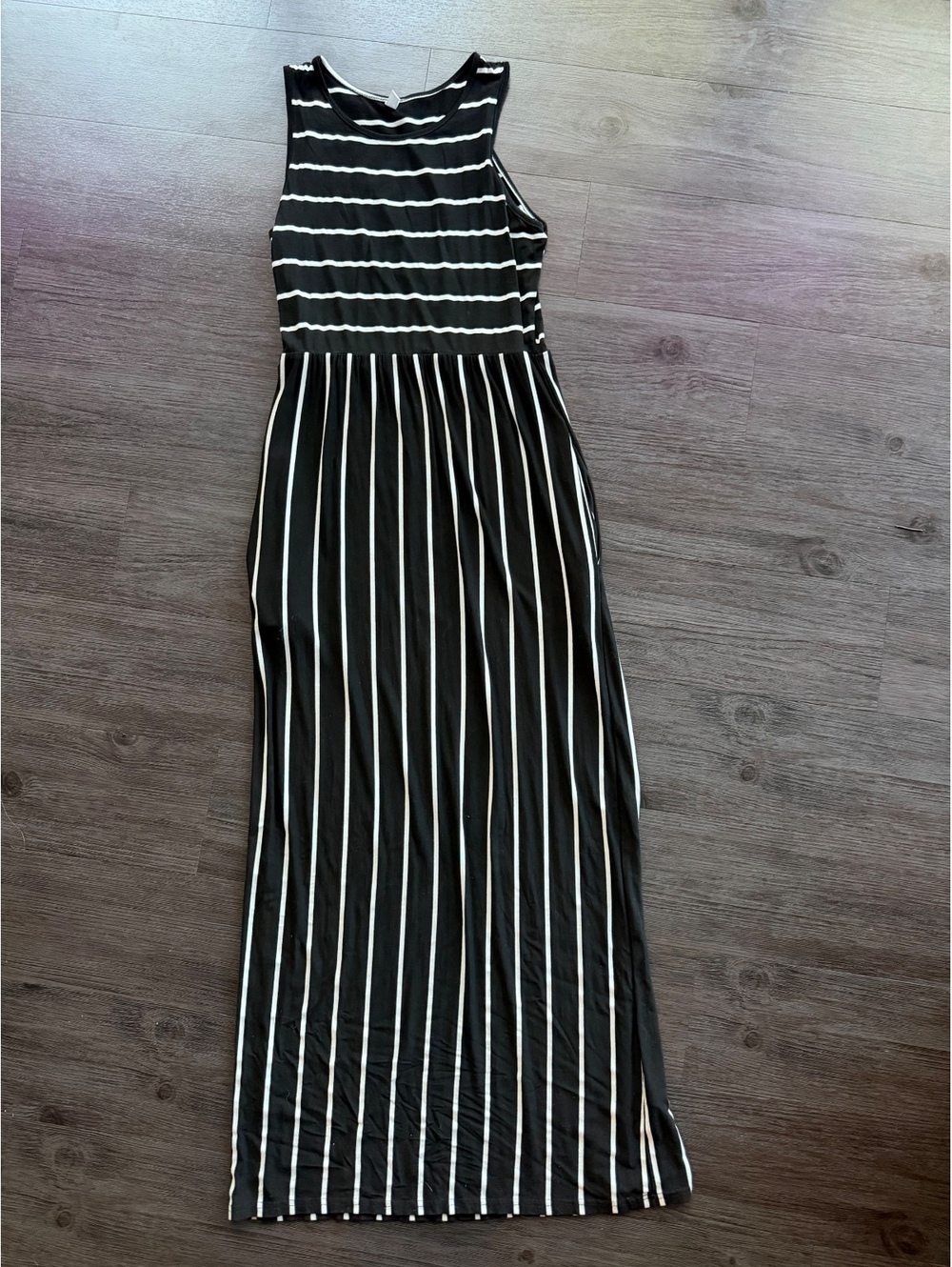 Black and White Striped Sleeveless Maxi Dress Size Small by Hount